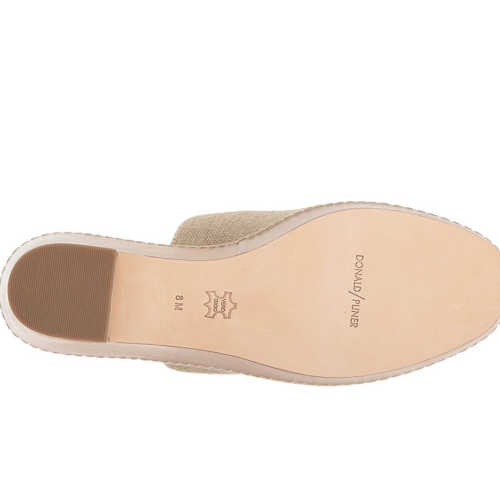 Donald Pliner- Natural Leather Lined Covered Heel - Picture 3 of 8